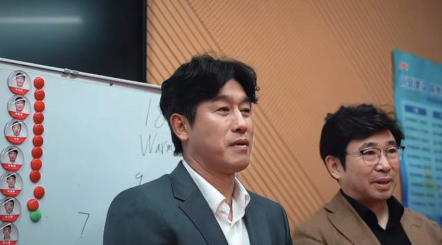 K8凯发官网、网页版登录、2025新版优化、个性化推荐、智能同步-徐正源刚上任遇残阵，辽宁核心停赛，5后卫稳住防守 先拿玉昆试水